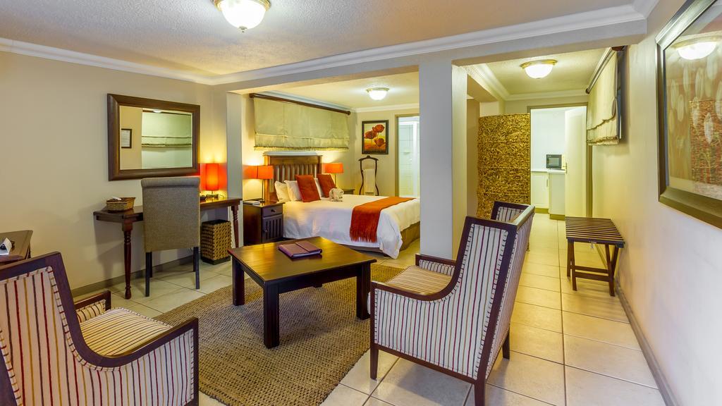 Joern'S Gaestehaus Mbombela Room photo