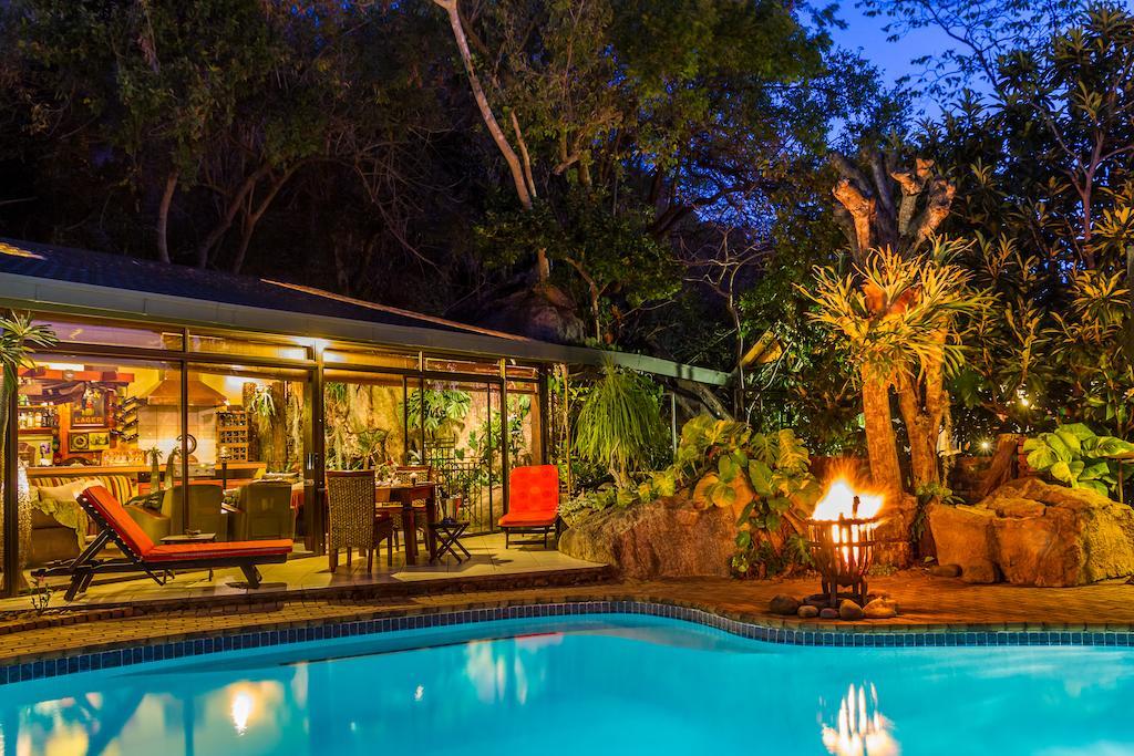 Joern'S Gaestehaus Mbombela Exterior photo